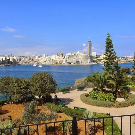 Luxury Inc Pool & Views Apartman Sliema
