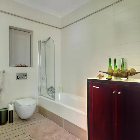 Luxury Inc Pool & Views * Sliema