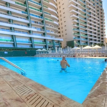 Luxury Inc Pool & Views