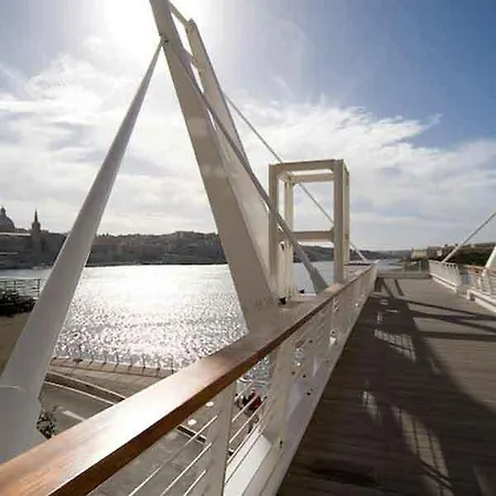 Luxury Inc Pool & Views * Sliema