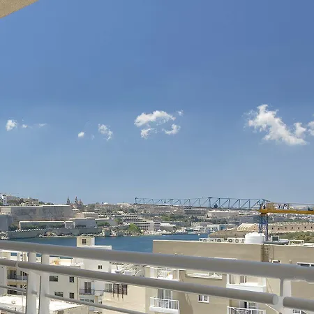 Luxury Inc Pool & Views Apartman