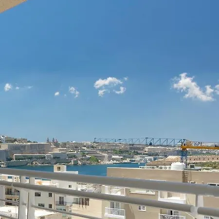Lägenhet Luxury Inc Pool & Views Sliema