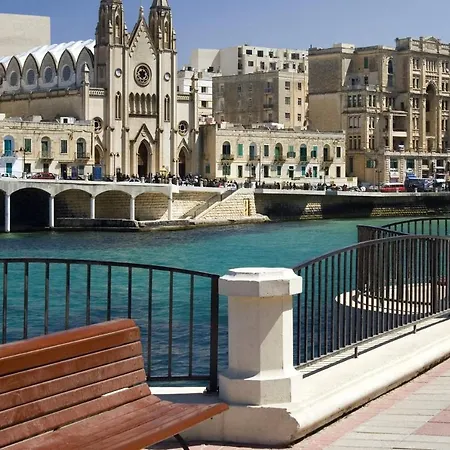 Luxury Inc Pool & Views Apartman