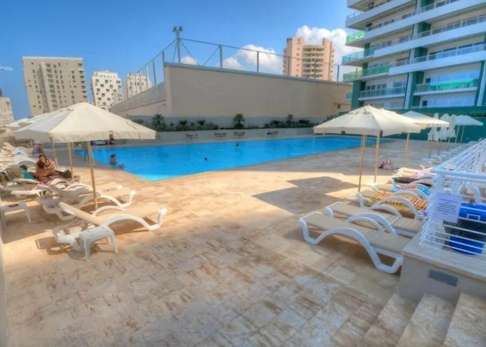 Luxury Inc Pool & Views Sliema
